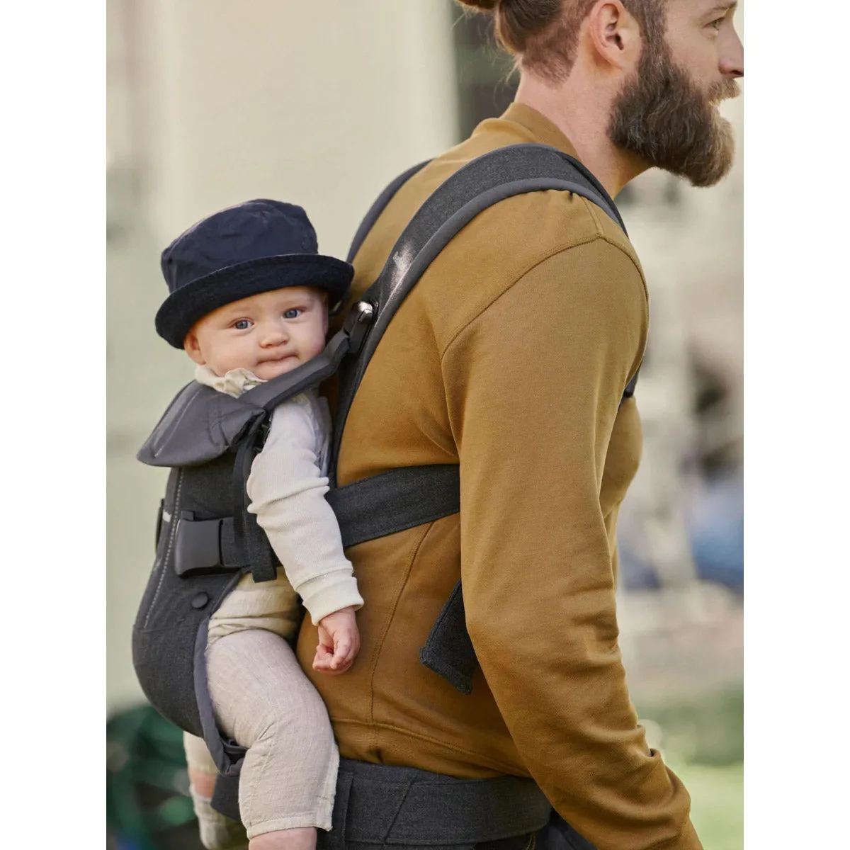 BabyBjorn Carrier One