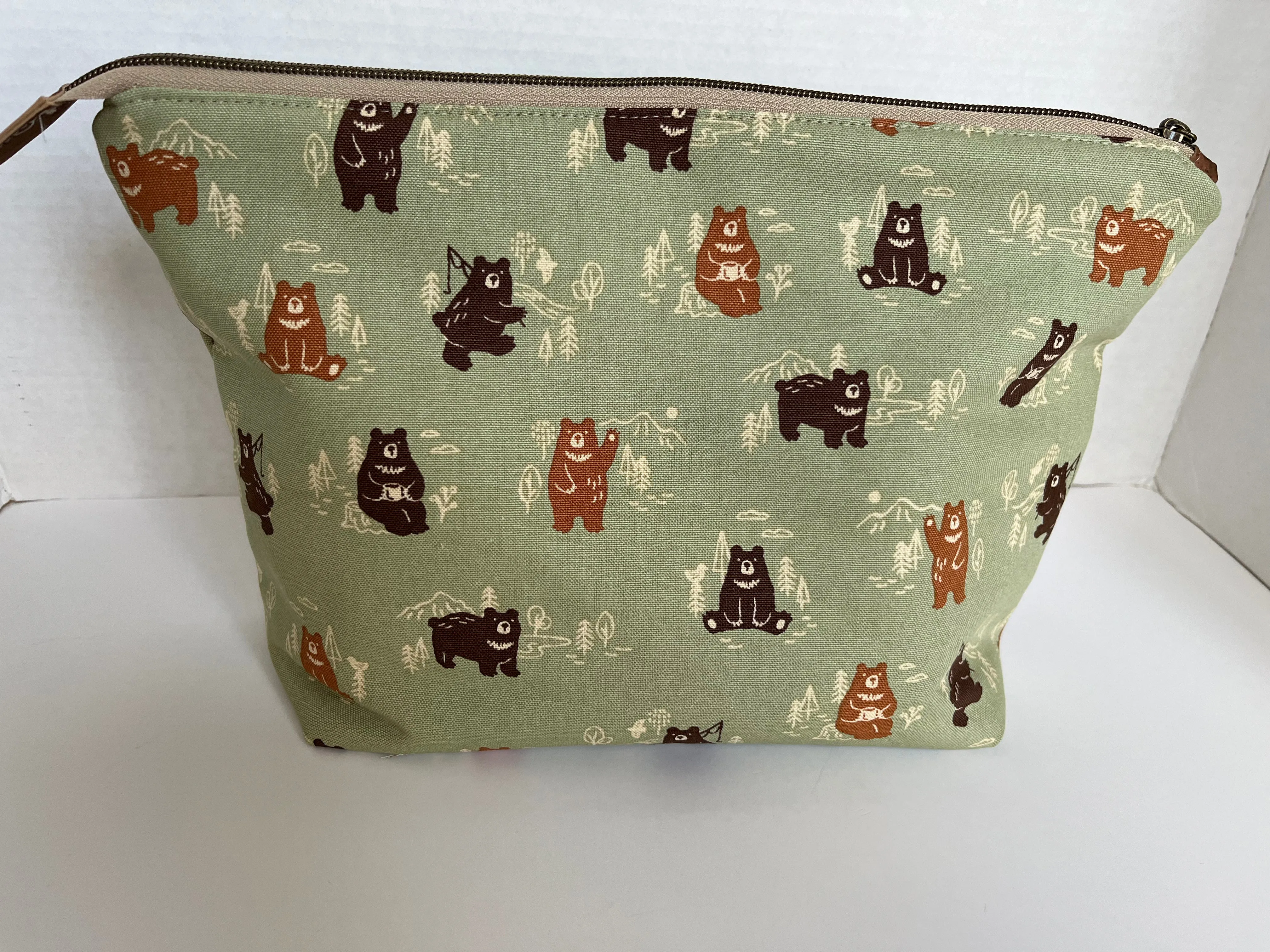 Bears in Mountains Large Cosmetics Bag,Toiletry Bag