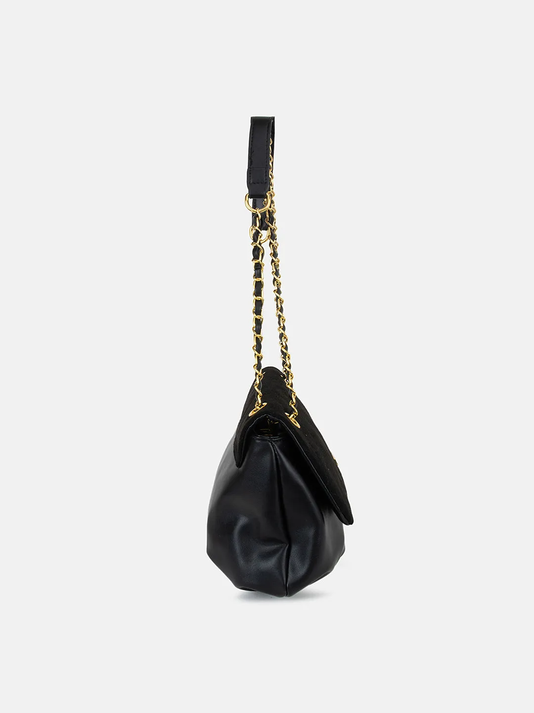 Chain Dæ’Cor With Suede Flap Sling