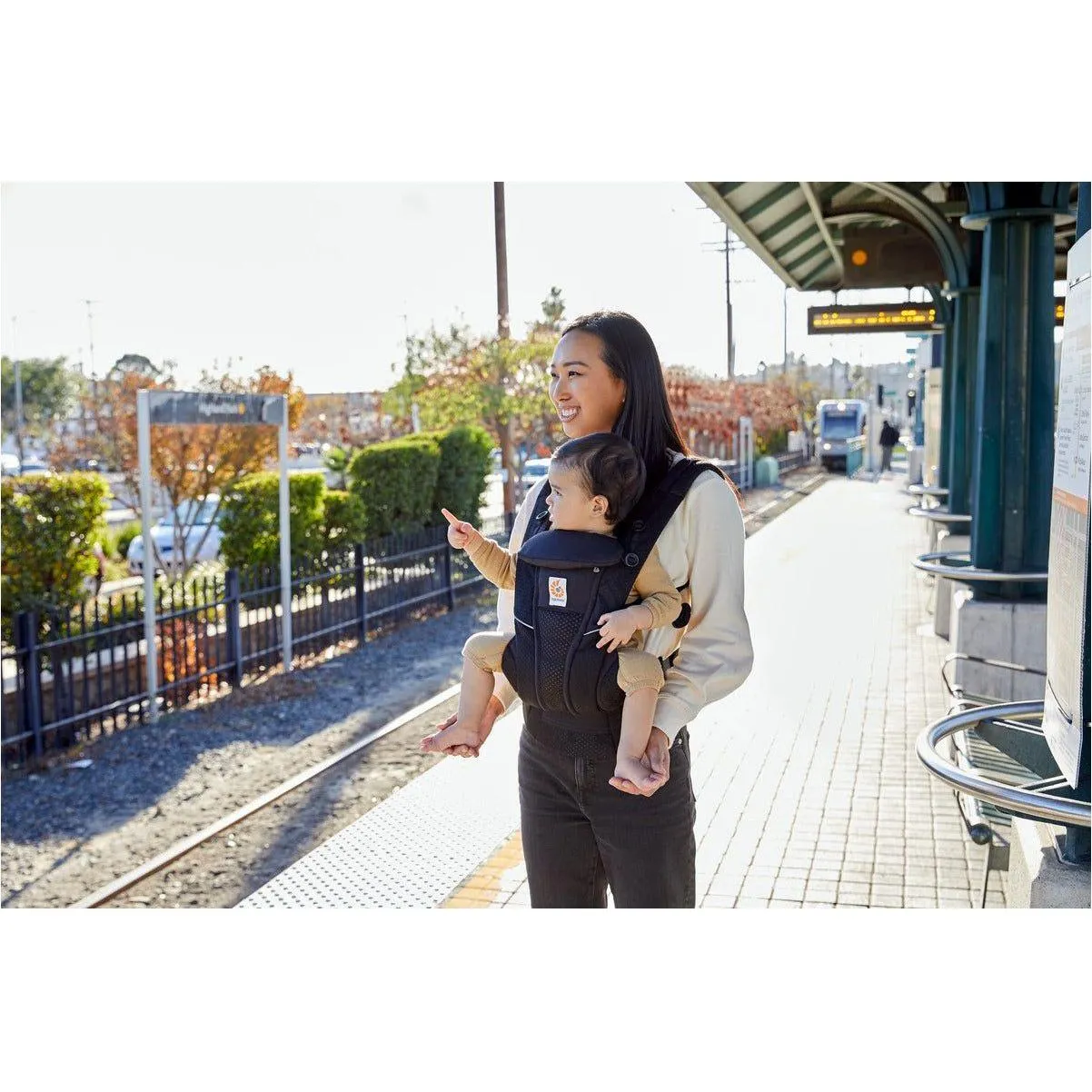 Ergobaby Omni Breeze Carrier - Midnight Blue