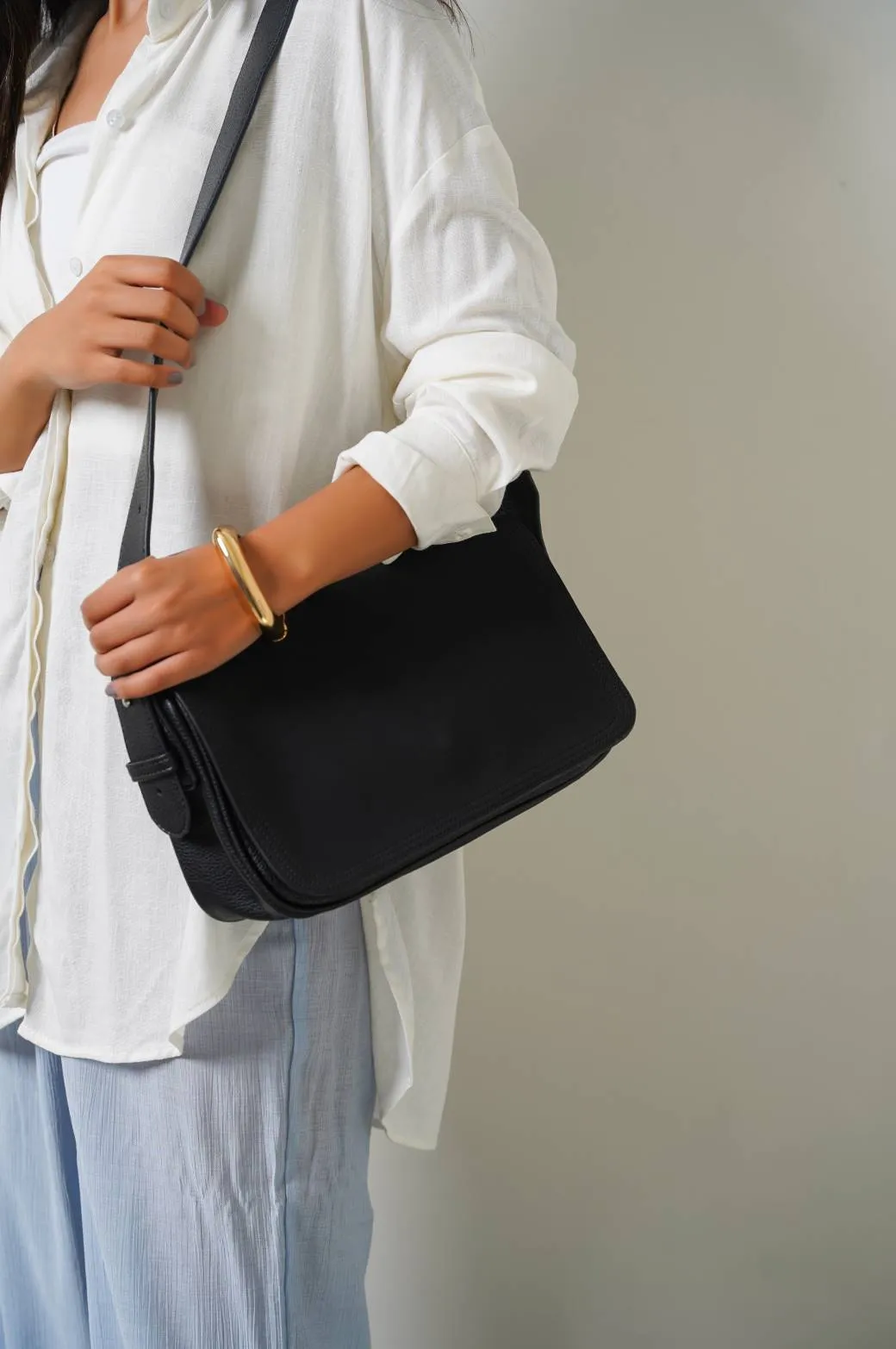 FLAP SHOULDER BAG