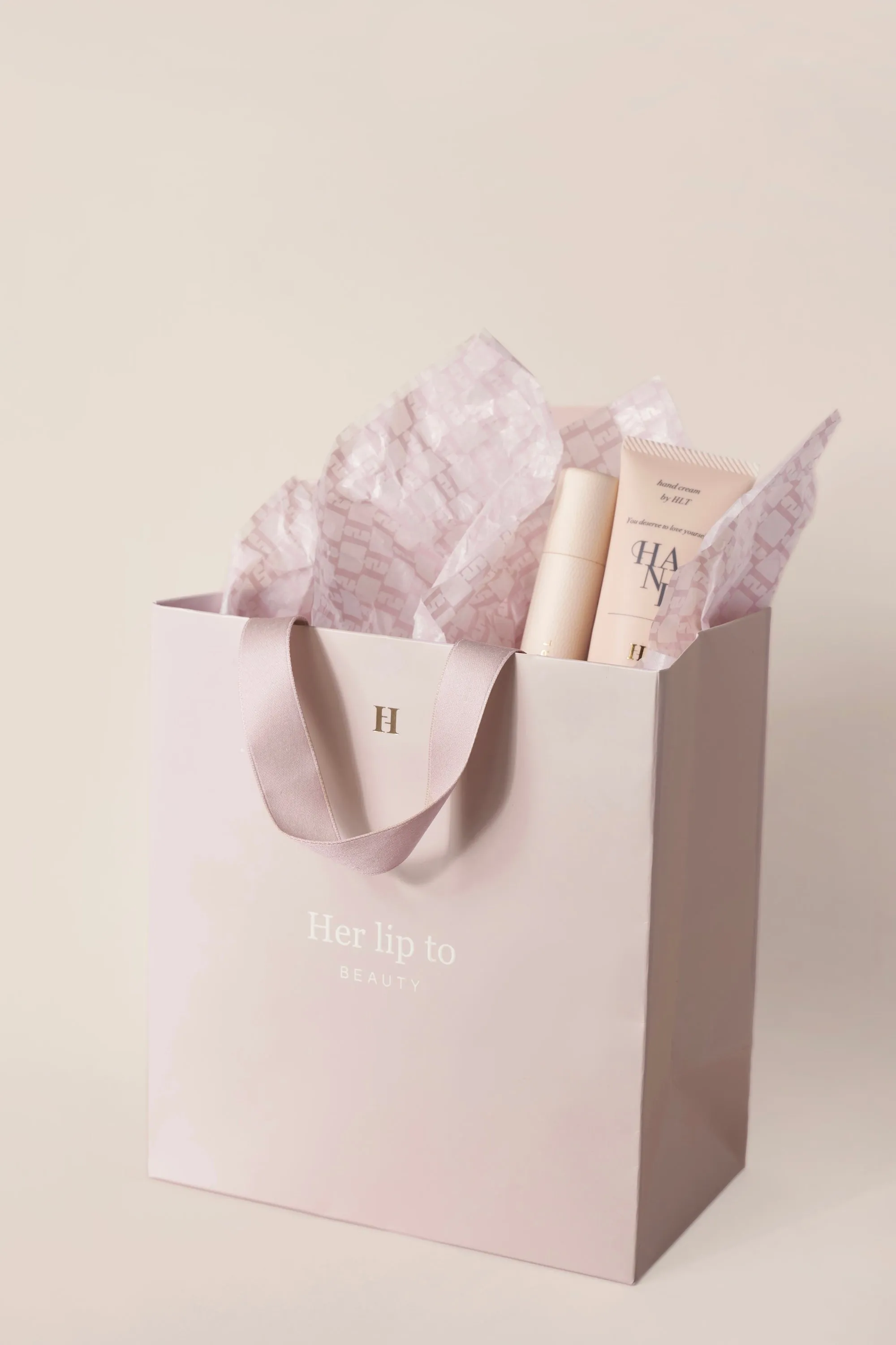 HLT BEAUTY Gift Bag