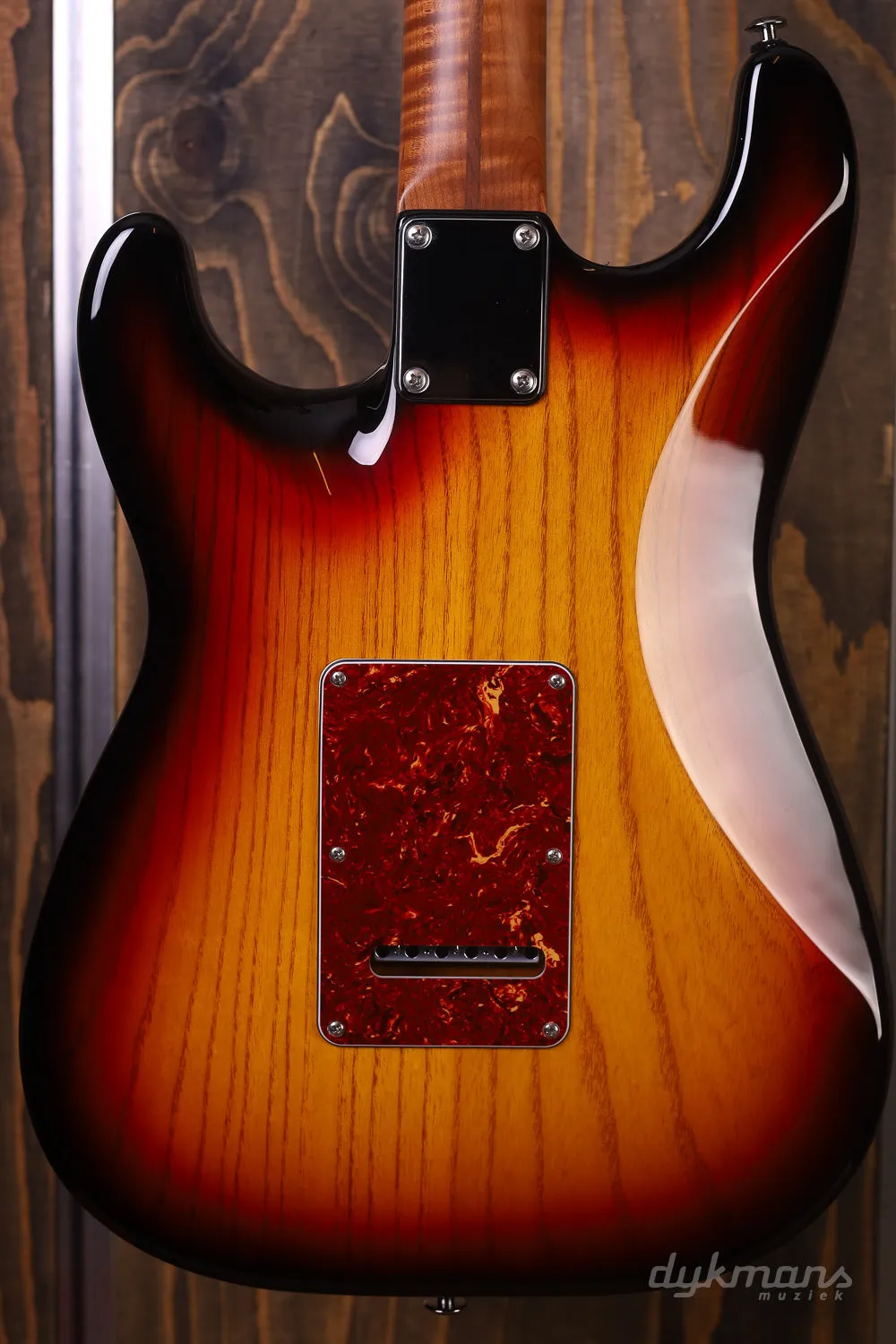 Suhr Classic S Swamp Ash Limited 3-Tone Sunburst