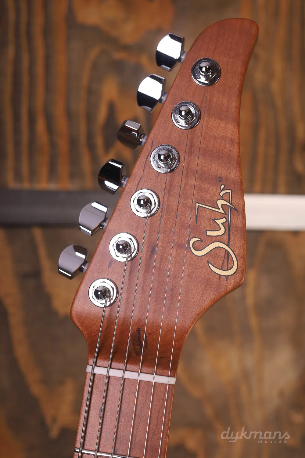 Suhr Classic S Swamp Ash Limited 3-Tone Sunburst