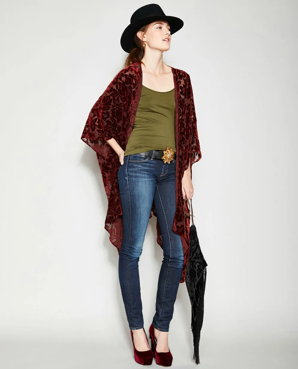 THE LEANDRA VELVET KIMONO