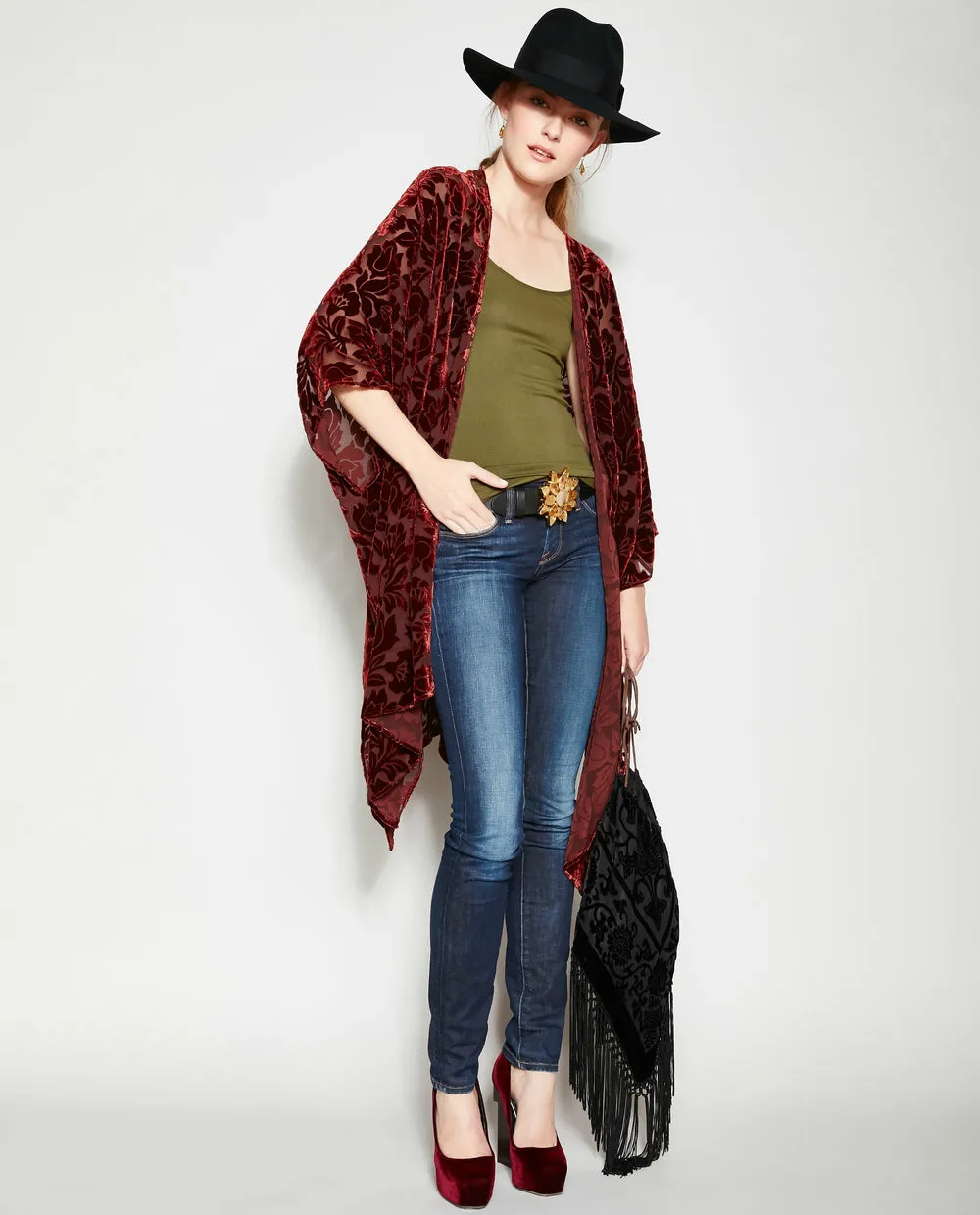 THE LEANDRA VELVET KIMONO