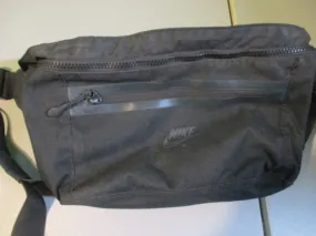 Used Nike Black Fanny Pack