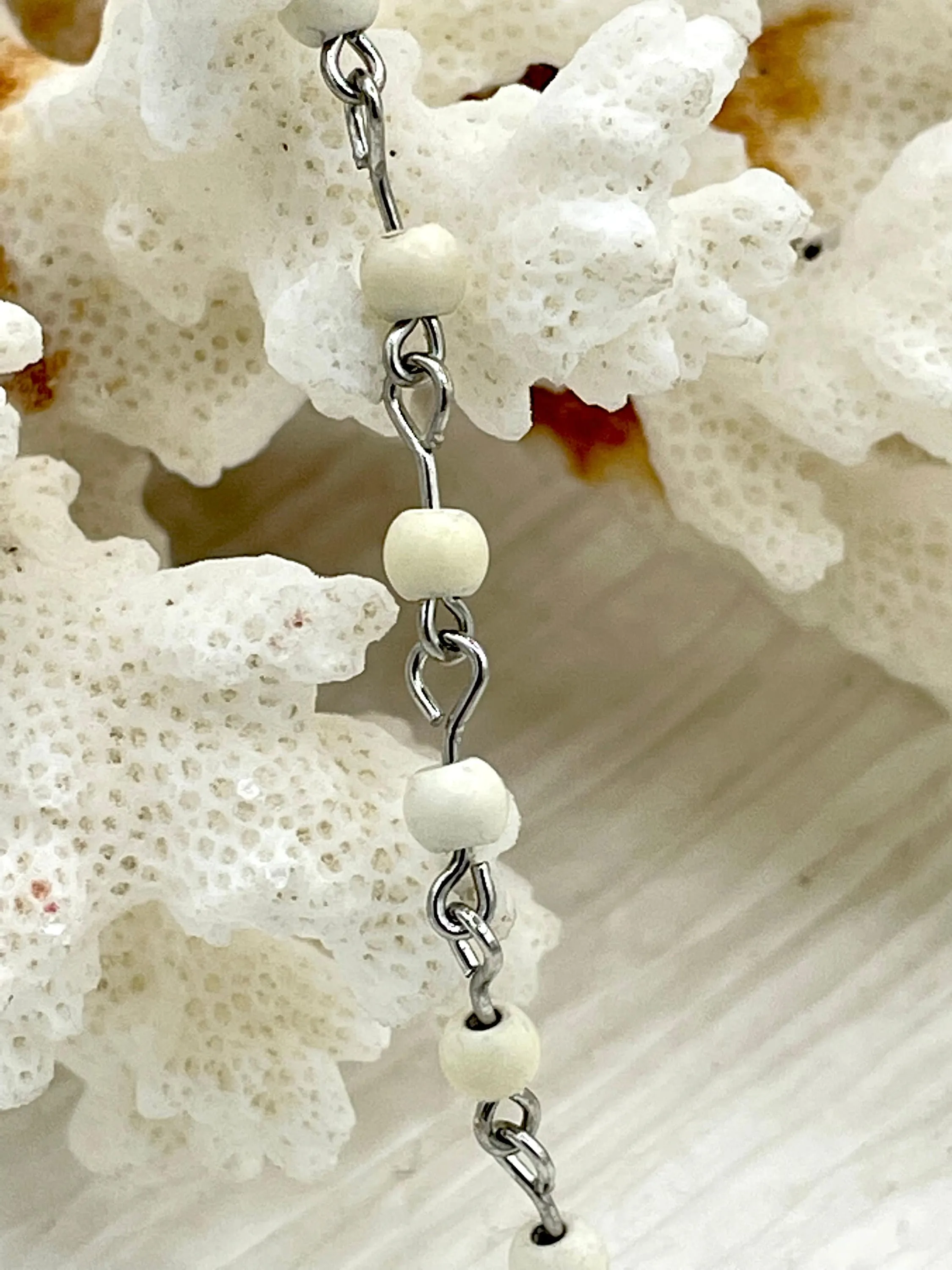 WHITE Howlite Rosary Chain, Gold, silver, bronze or gunmetal wire links, 4mm round stone bead chain 1 Meter (39 inches)